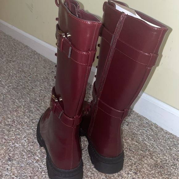 Womens New Shoedazzle Gabrela Lace-Up Flat Boot Color: Oxblood - Picture 9 of 14